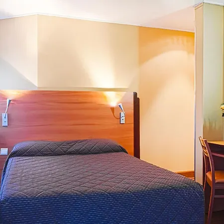 Hotel Du Lion Paris
