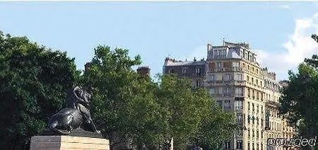Du Lion Hotel