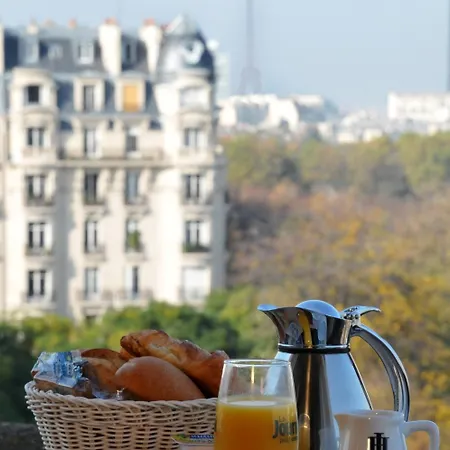 Du Lion 2* Parigi
